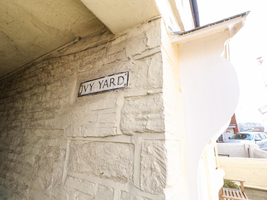 5 Ivy Yard
