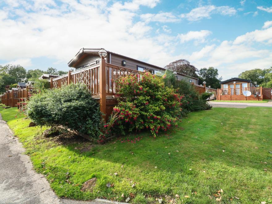 6 Lakeview