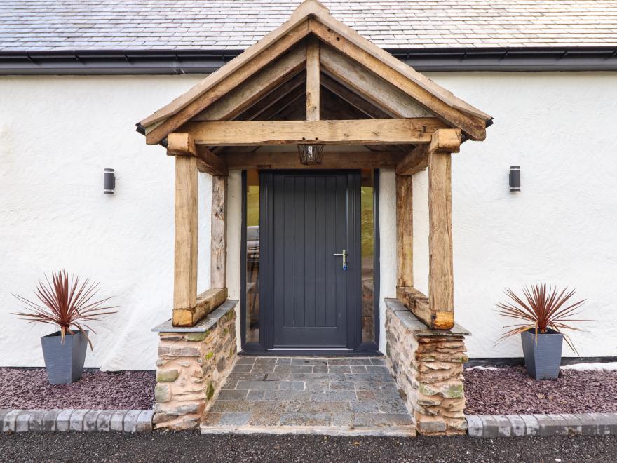 Tyn Llwyn Barn