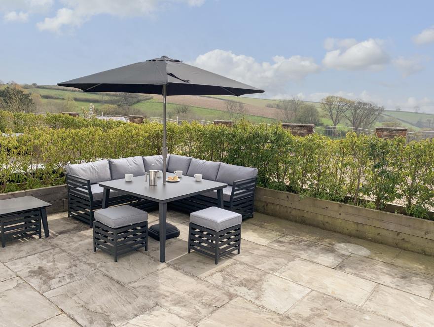 2 The Manor House, Hillfield Village