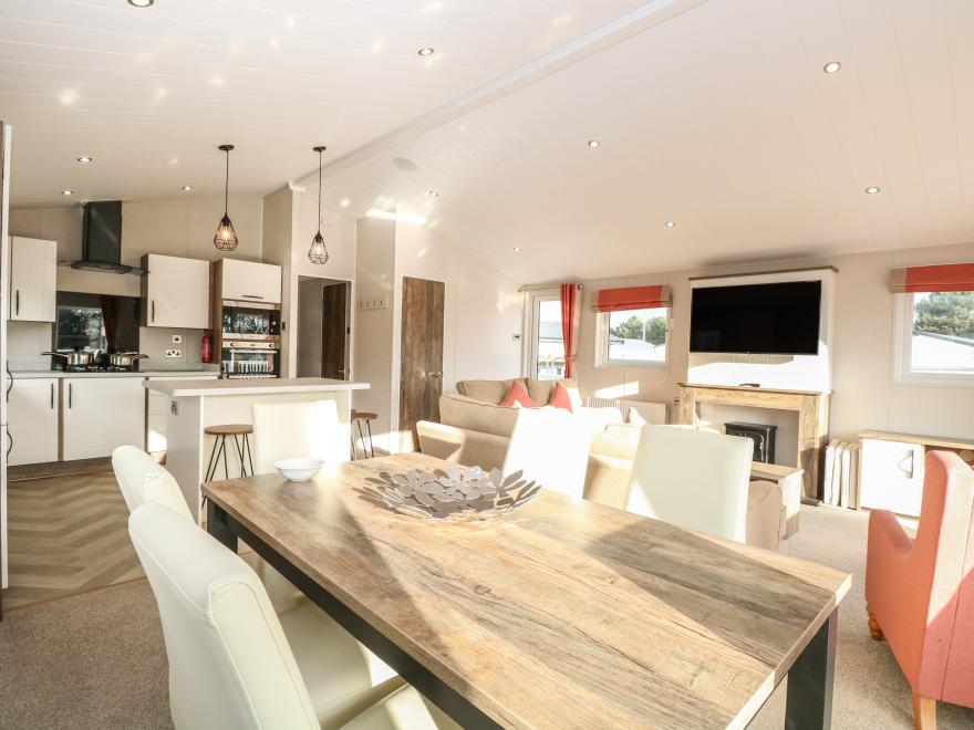 Broadland Sands Lodge