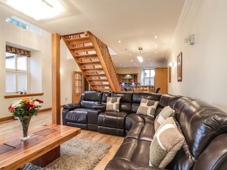 1 The Coach House