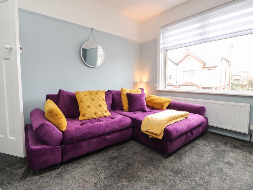 6A Elms Road