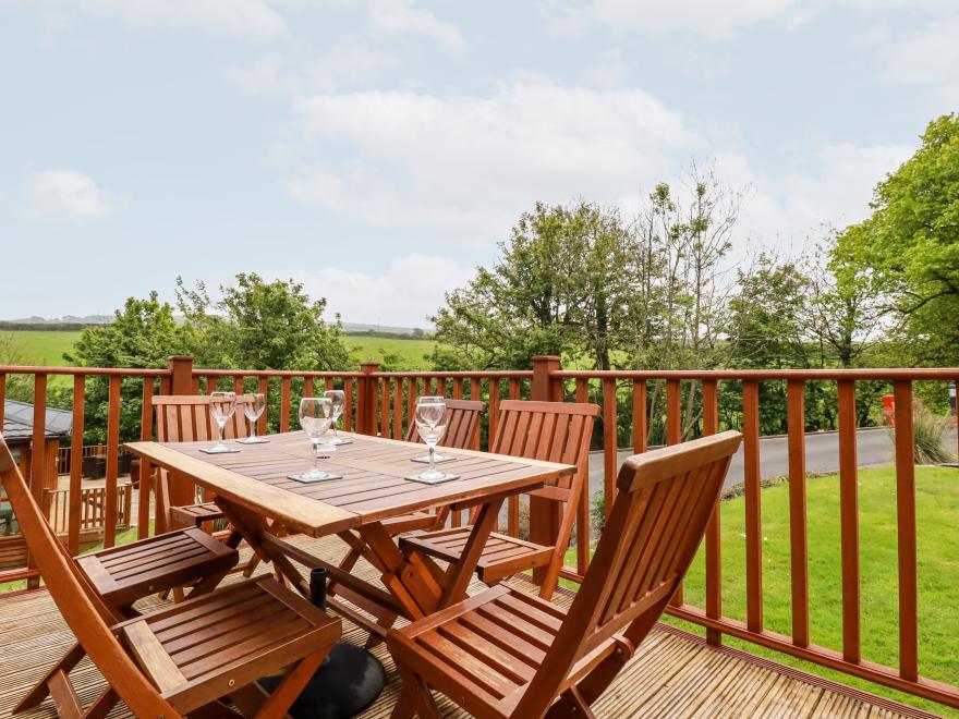 23 Bossiney Bay