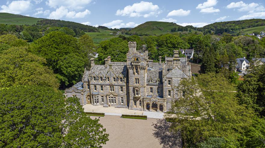 The Emma Suite Stone Cross Mansion