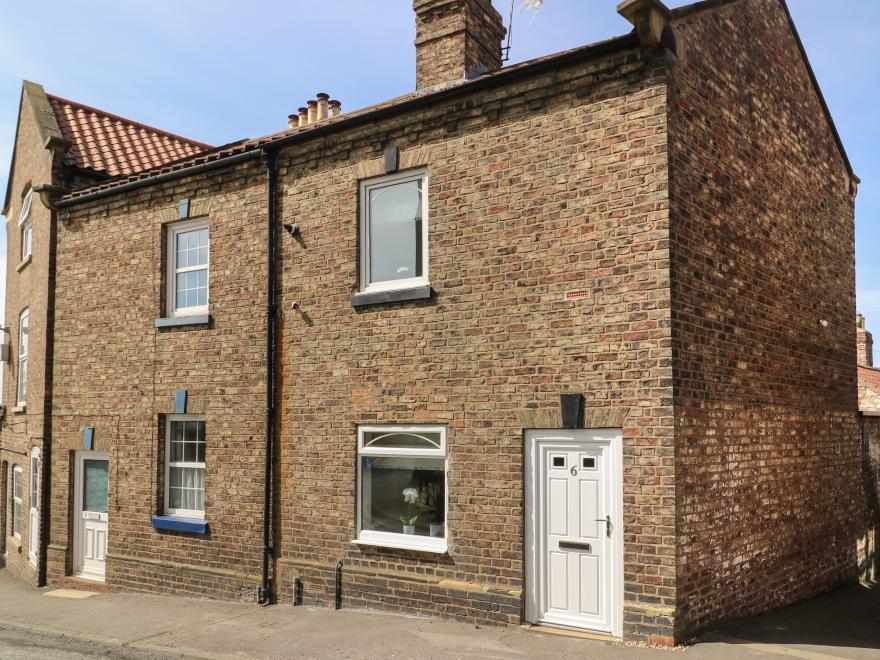 6 Church Hill