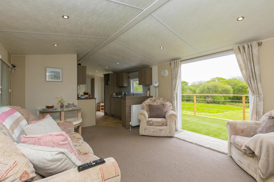 Lazy Lodge