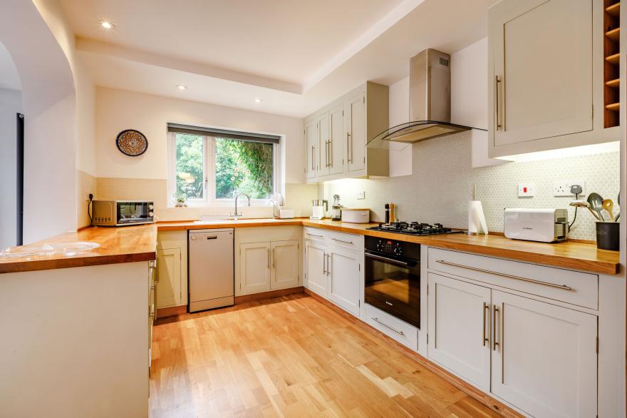 11 Beech Road