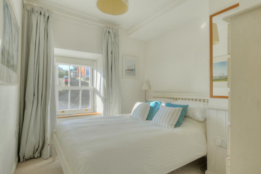 Charm Cottage