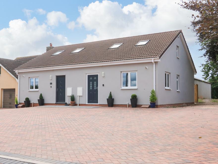 Sawtons Cottage 2