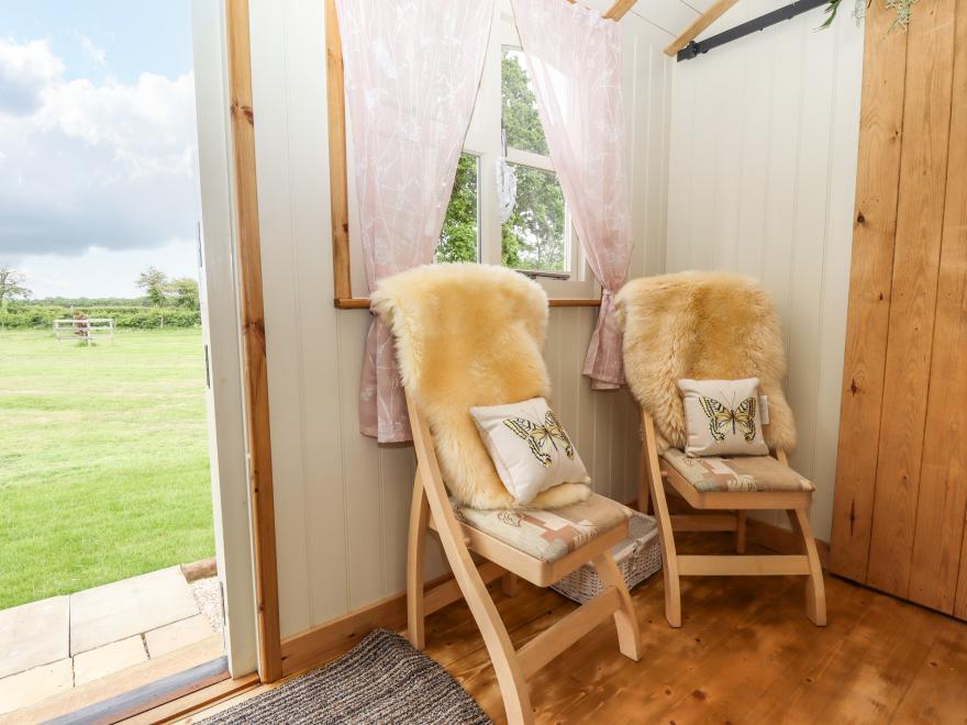 Honeybee Lodge