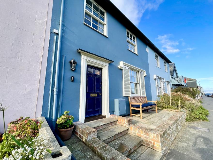 11 Crabbe Street, Aldeburgh