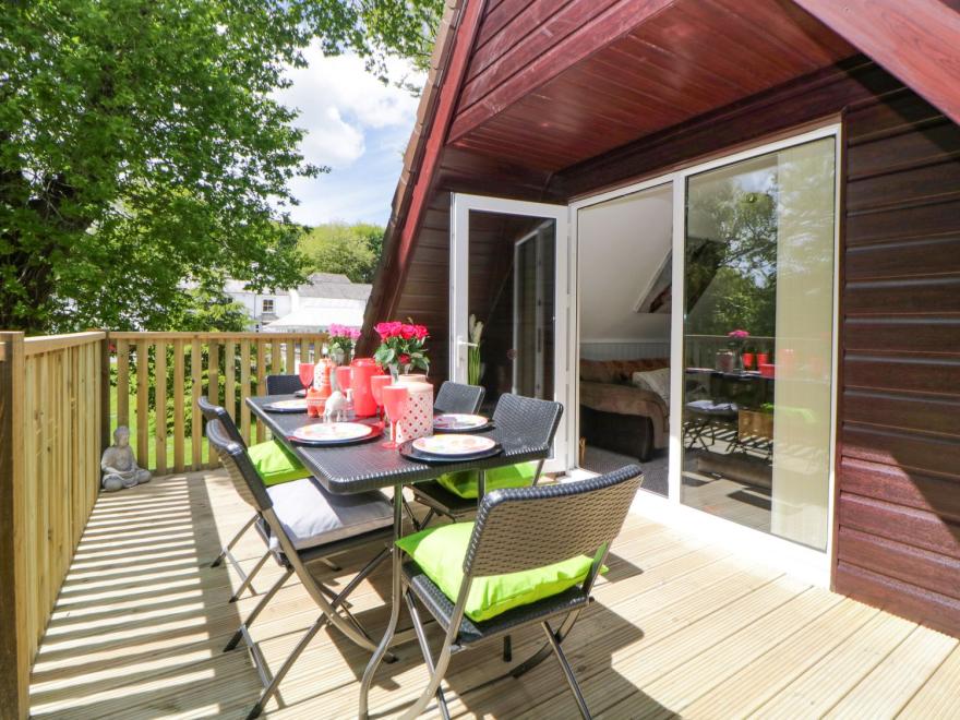 17 Valley Lodges