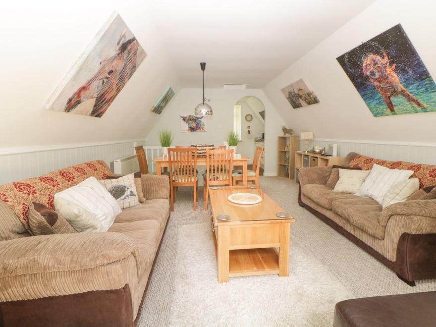 17 Valley Lodges