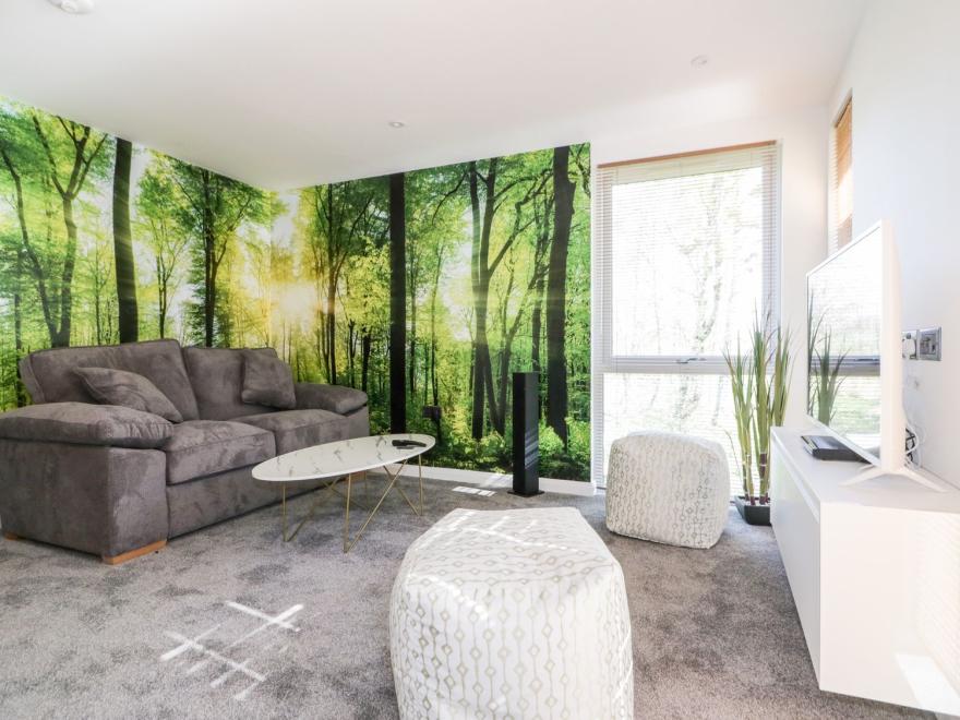 24 Meadow Retreat