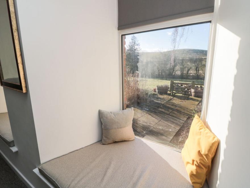 Cheviot View