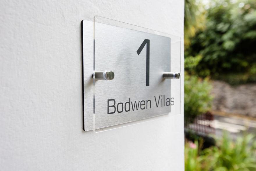 1 Bodwen Villas