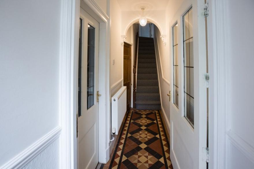 1 Bodwen Villas