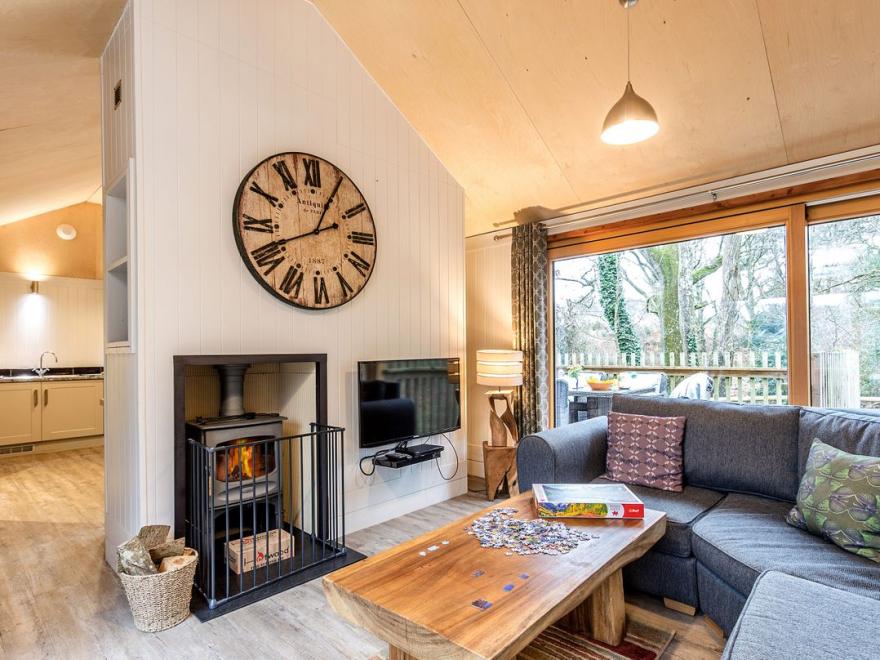 Lodge 2