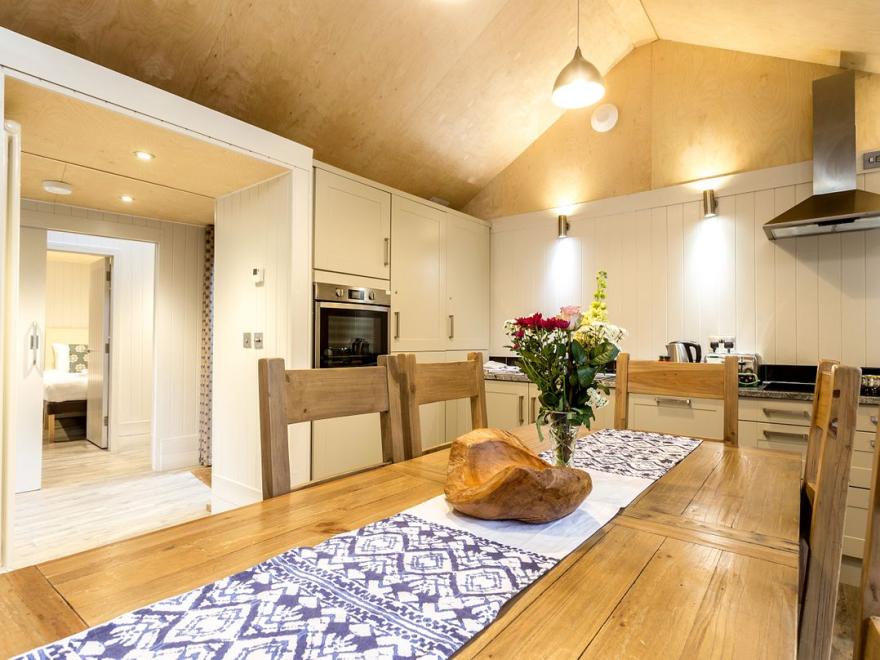 Lodge 2