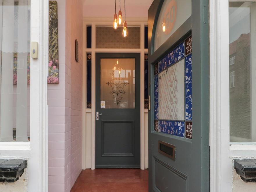 50 West Street Edelweiss