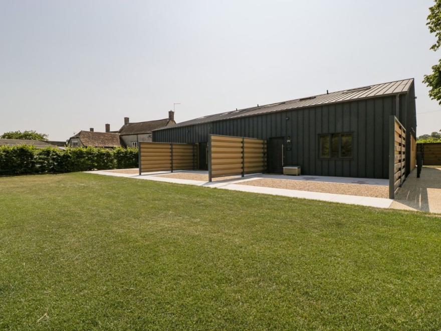 Linden Barn