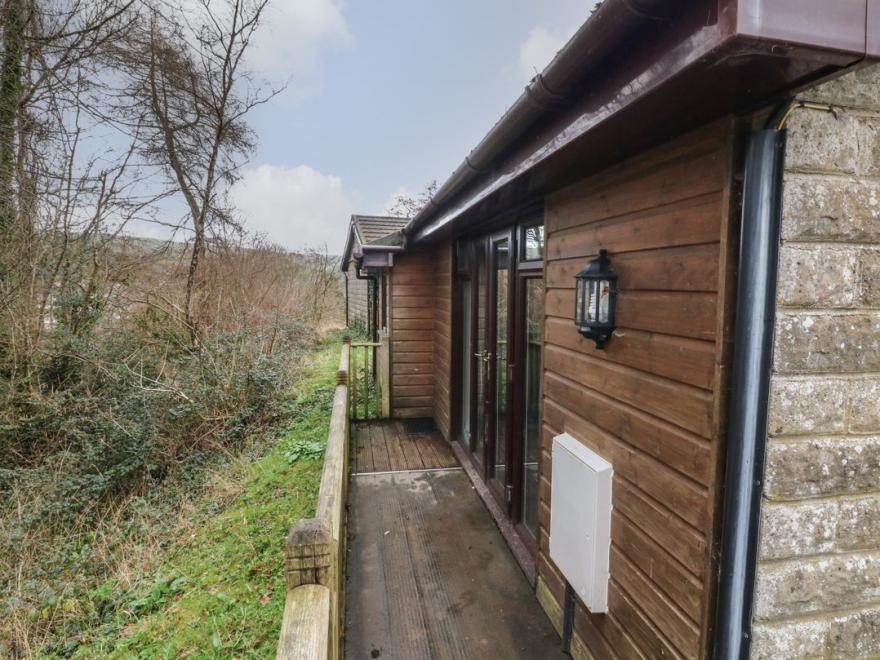 Chalet Log Cabin C8