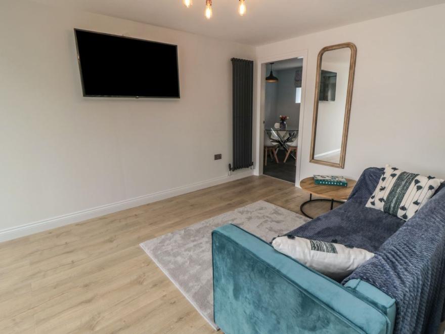 1 Staveley Cottages