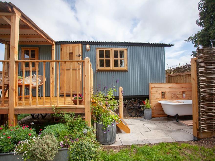 Spindleberry Hut