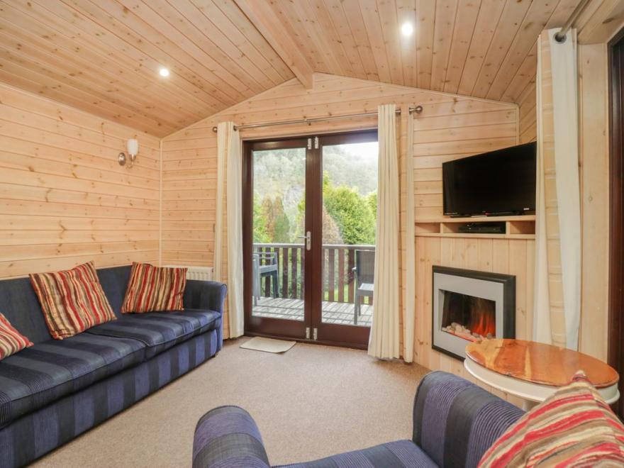 Canadian Cabin 37