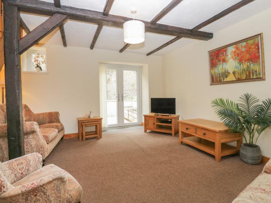 Riverside Cottage No 3