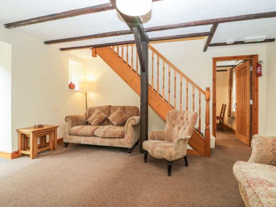 Riverside Cottage No 4