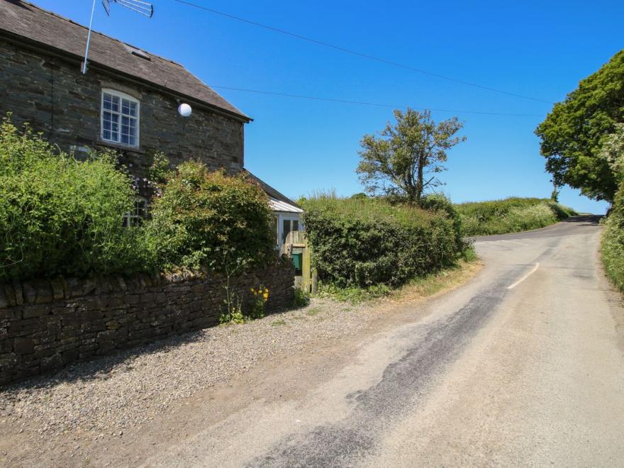 1 Hetfield Cottages