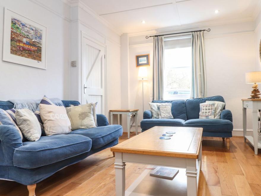 2 Chapel Place