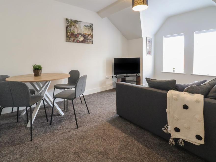 Apartment 4