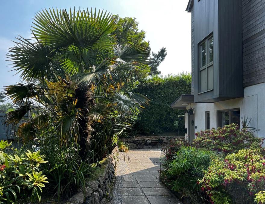 7 Toms Yard
