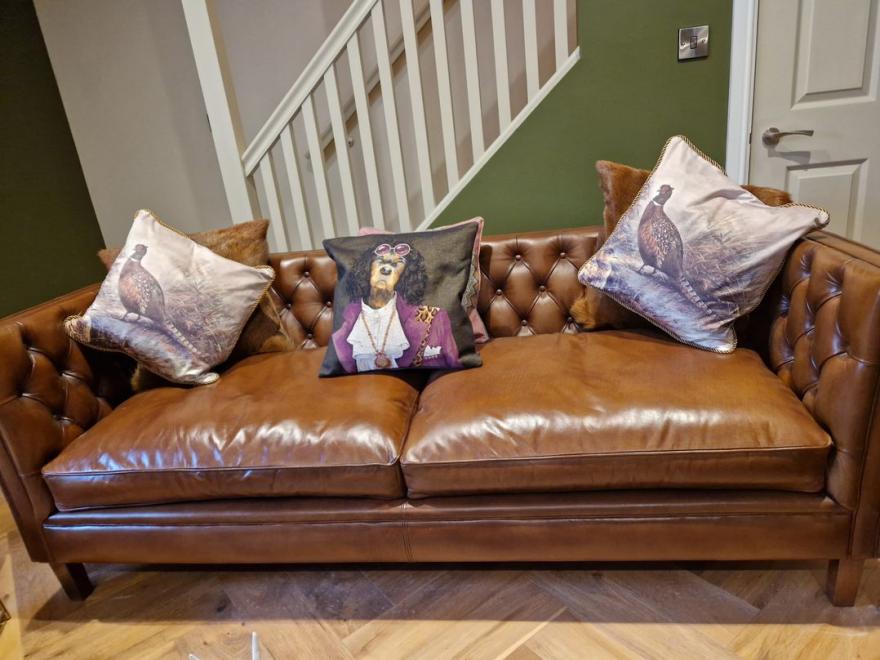 8 Coach House