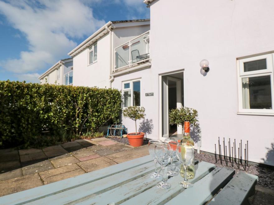 3 West Park Mews