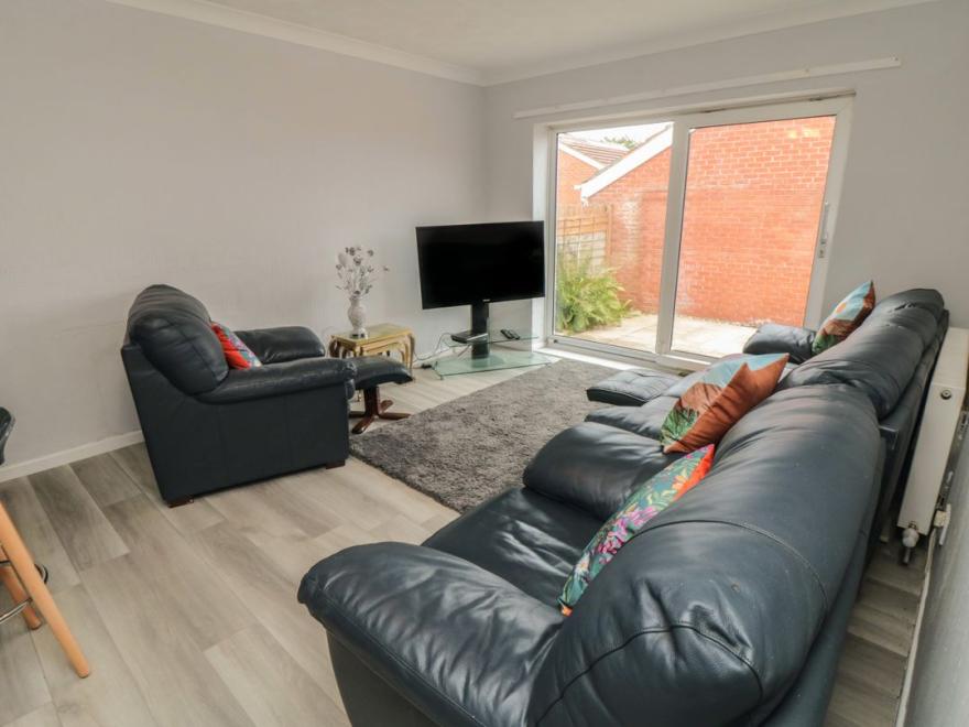 10 Southcliffe Drive