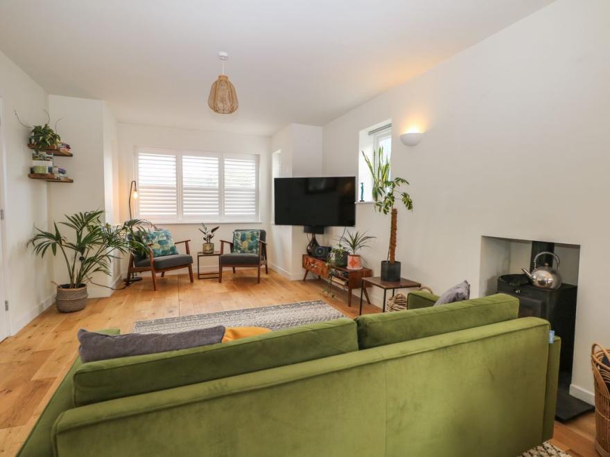 1 Matrons Cottages