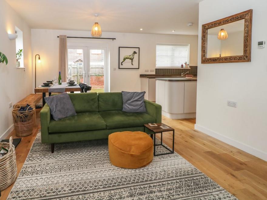1 Matrons Cottages