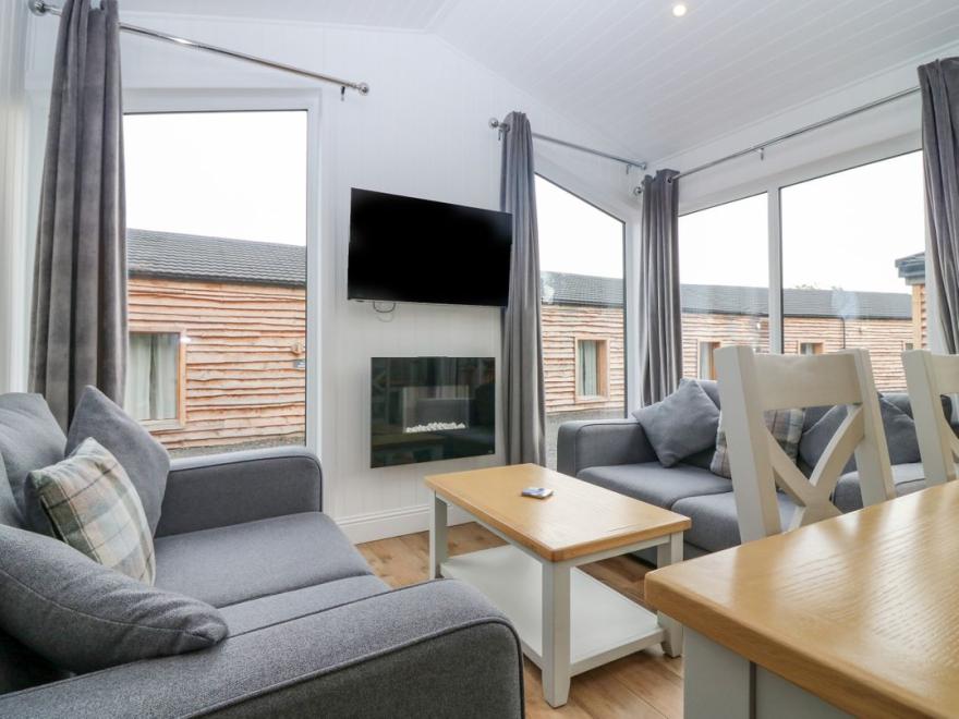 Lodge 18 - Ruthven (Hideaway)