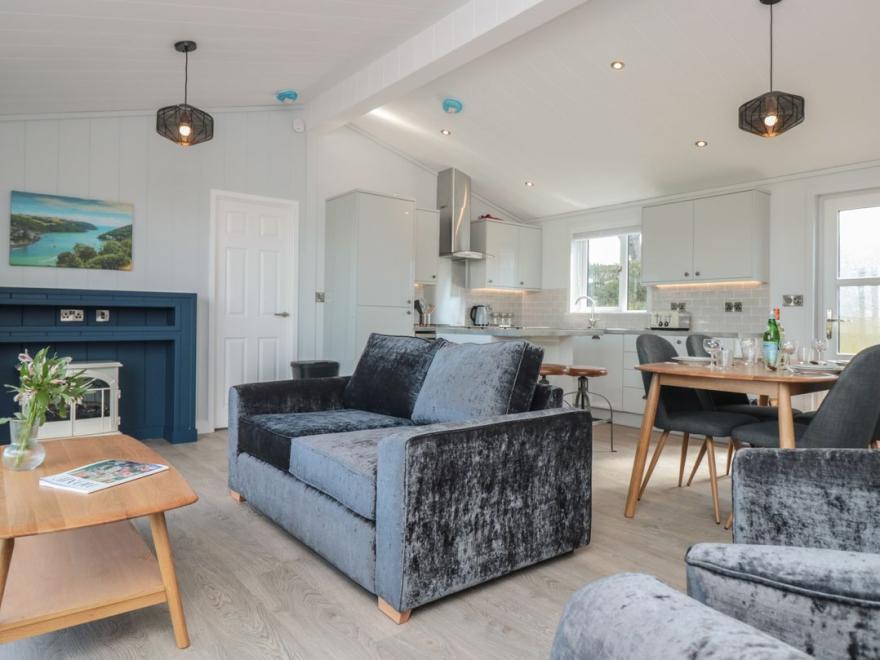 Buttercup Lodge