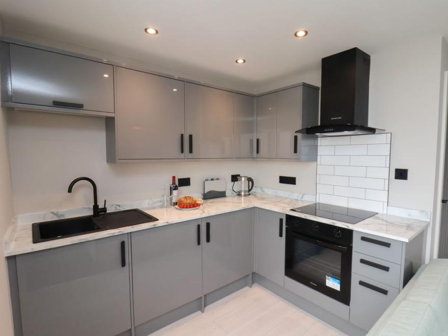 Apt 8 @ Hunter's Quay