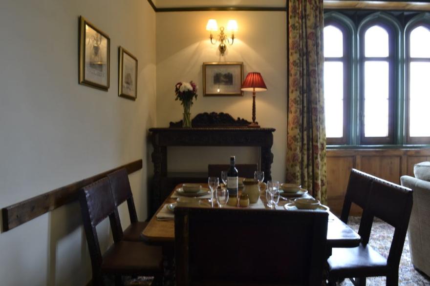 Watermouth Castle, Penn-Curzon Apartment