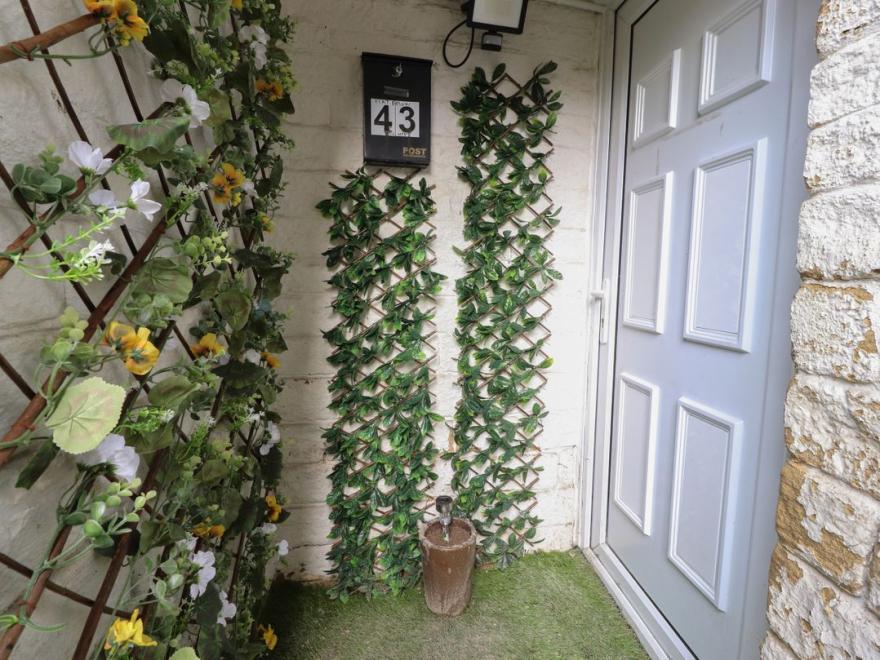 Basement Flat 43