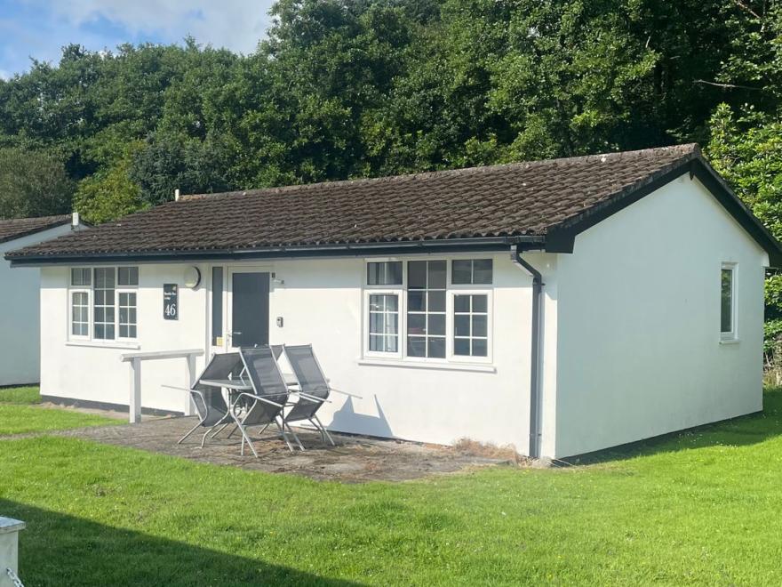 Bumble Bee Lodge