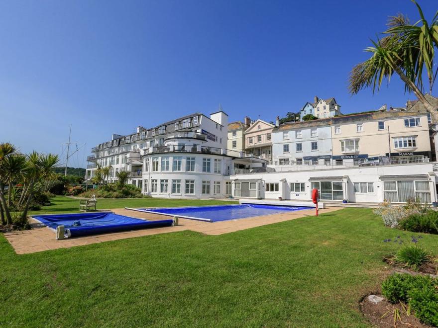 3 The Salcombe