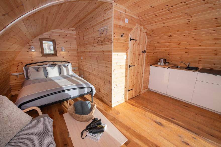 Glamping Pod 5 Shelter