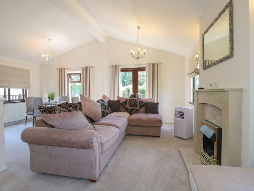 27 Brocklehurst